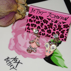 NEW BETSEY JOHNSON FASHION JEWELRY EARRINGS ~